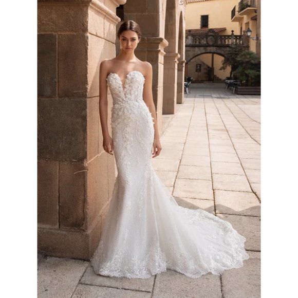 Pronovias AETHRA Open Back Mermaid Cut Wedding Dress With Sweetheart Size 16 - Picture 1 of 6